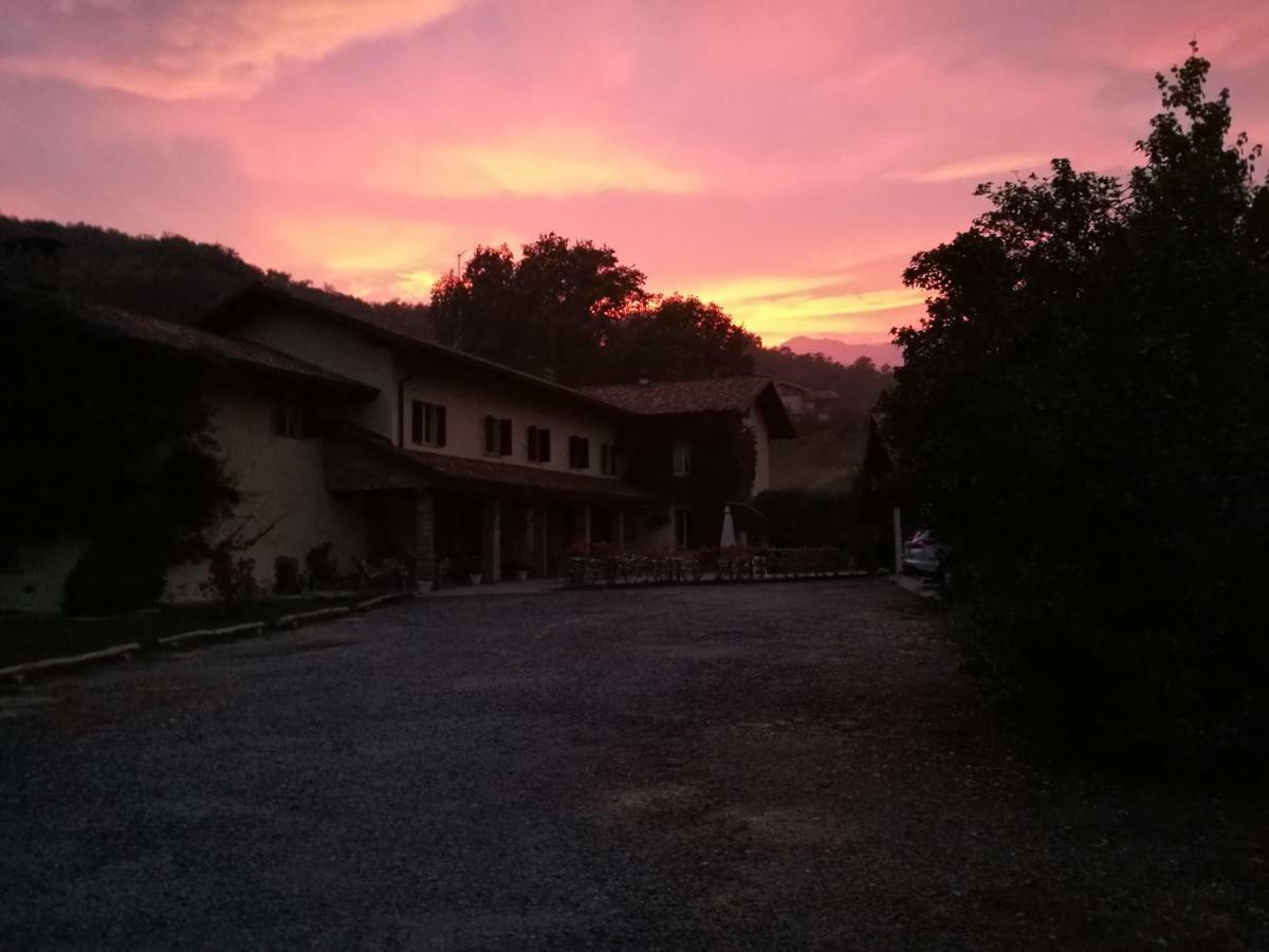 Muzzano Antica Cascina Del Medico酒店 外观 照片
